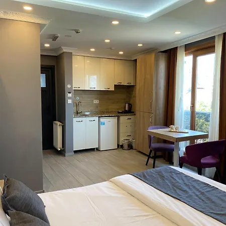 Sahra Kent Kadikoey Istanbul