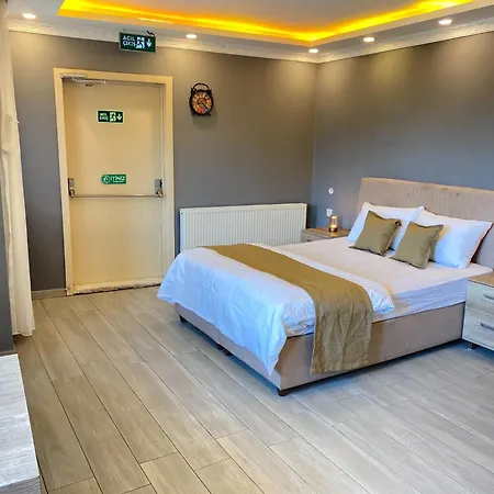 Sahra Kent Kadikoey * Istambul